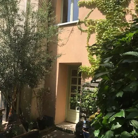 Dom wakacyjny Maison De Arboree Avec Cachet Nanterre