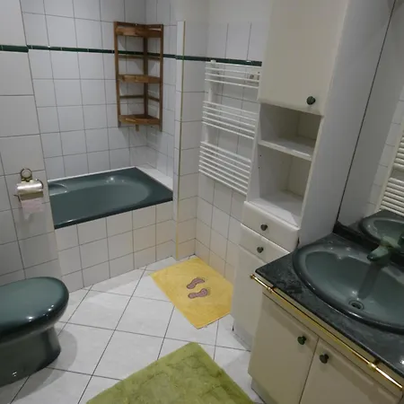 Maison De Arboree Avec Cachet *