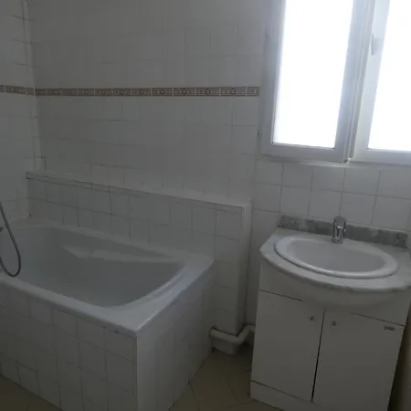 Maison De Arborée Avec Cachet Casa vacanze Nanterre